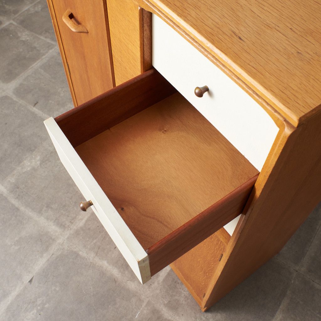 Chinese white トールボーイ ワードローブ