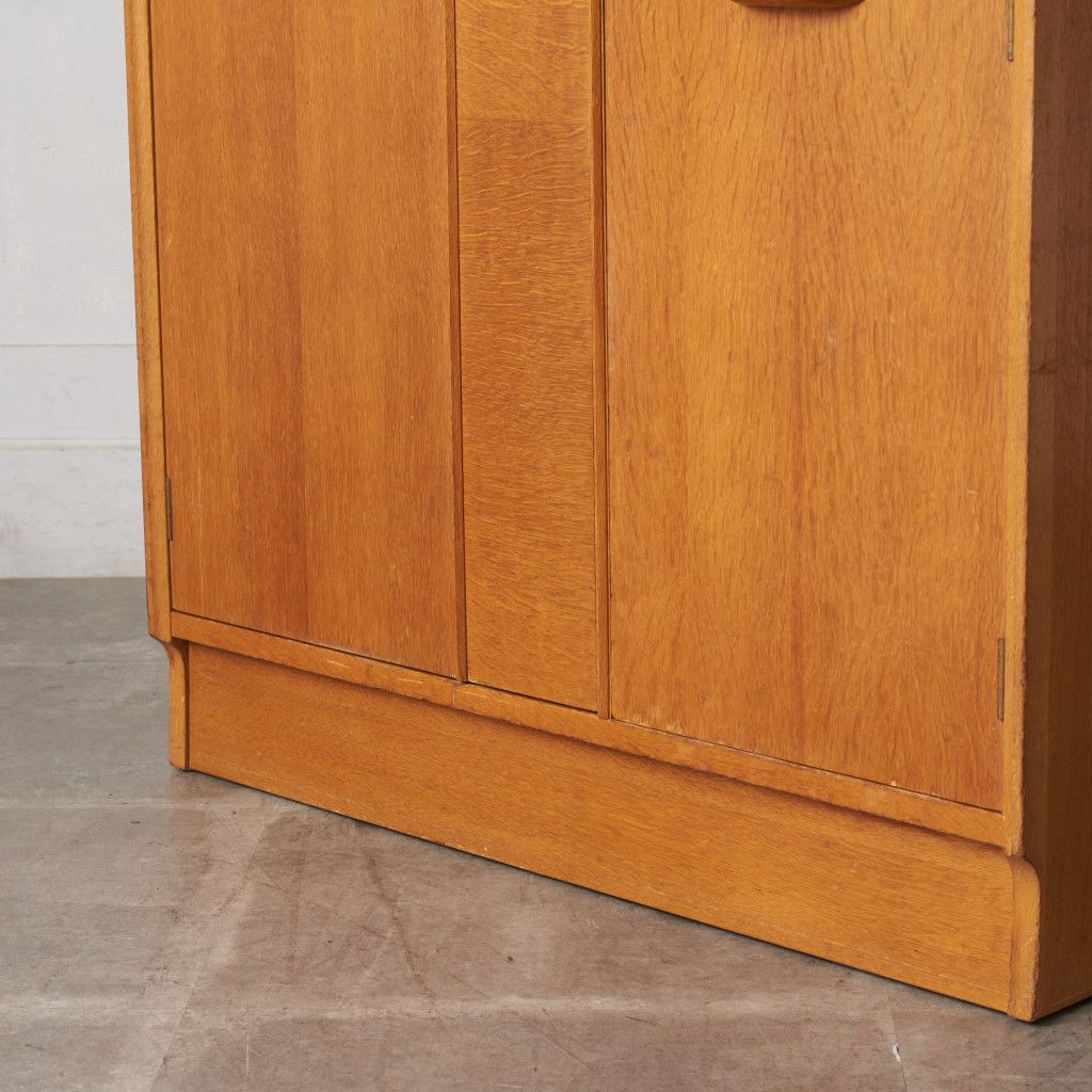 Chinese white トールボーイ ワードローブ