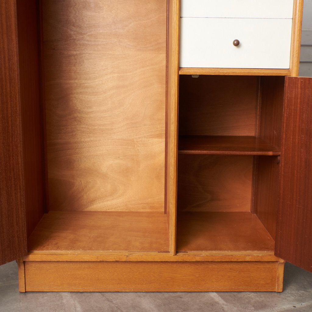 Chinese white トールボーイ ワードローブ