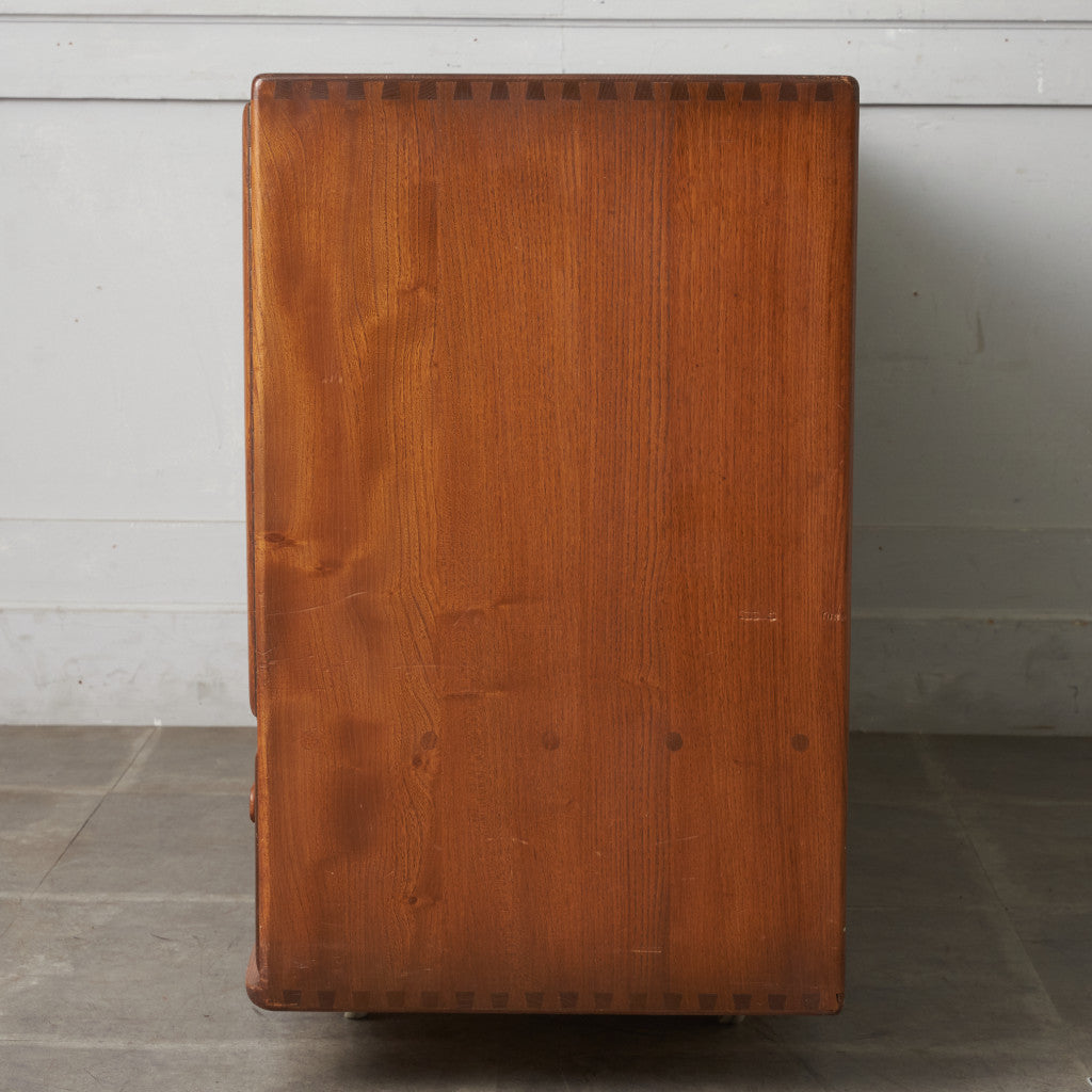 ウィンザー サイドボード