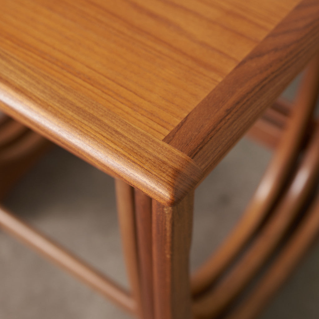 Astro ネストテーブル