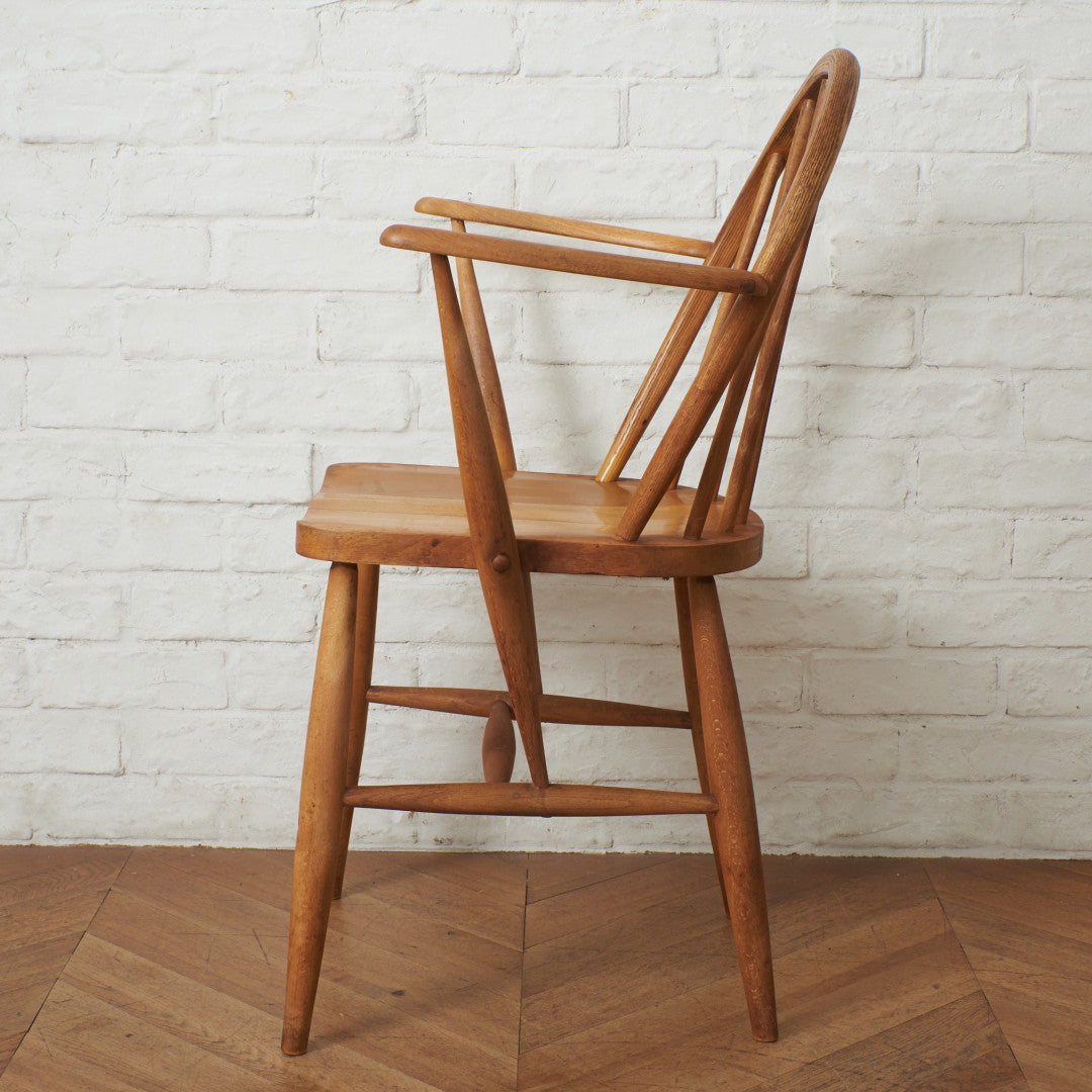 フープバックアームチェア｜アーコール ERCOL｜ルシアン・アーコラーニ