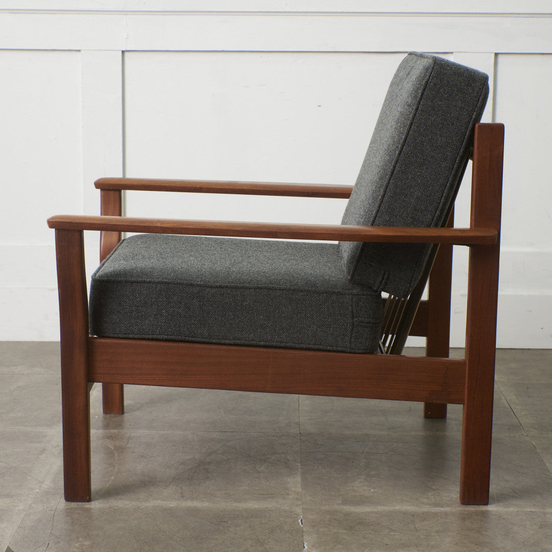 イギリスヴィンテージ アームチェア / 張替済