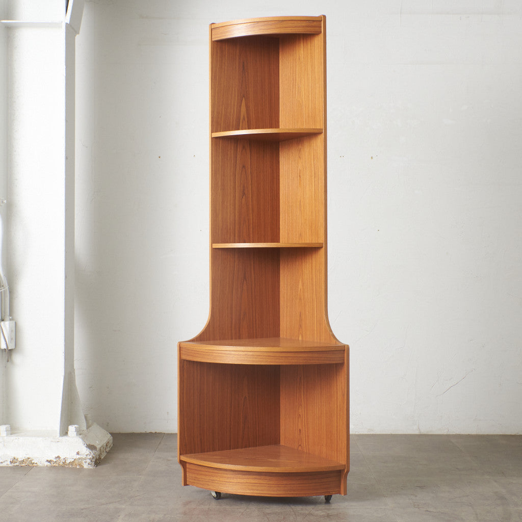 ヴィンテージ コーナーキャビネット｜rocca rocca