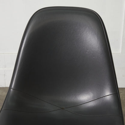 サイドシェルチェア スタッキングベース