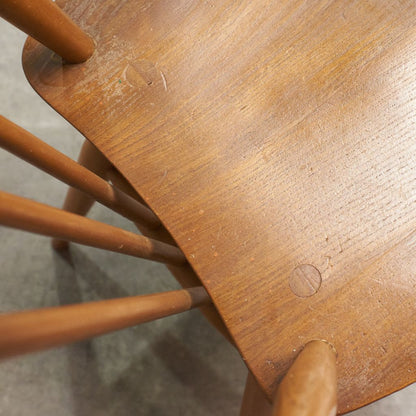 スティックバックチェア