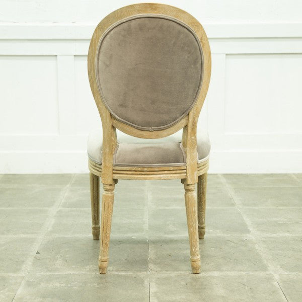 バルーンバックチェア