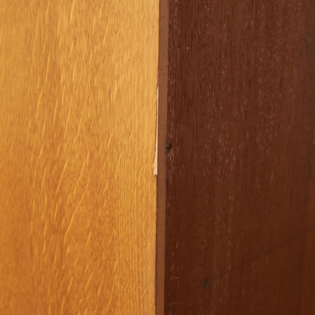 Brandon ガラスキャビネット