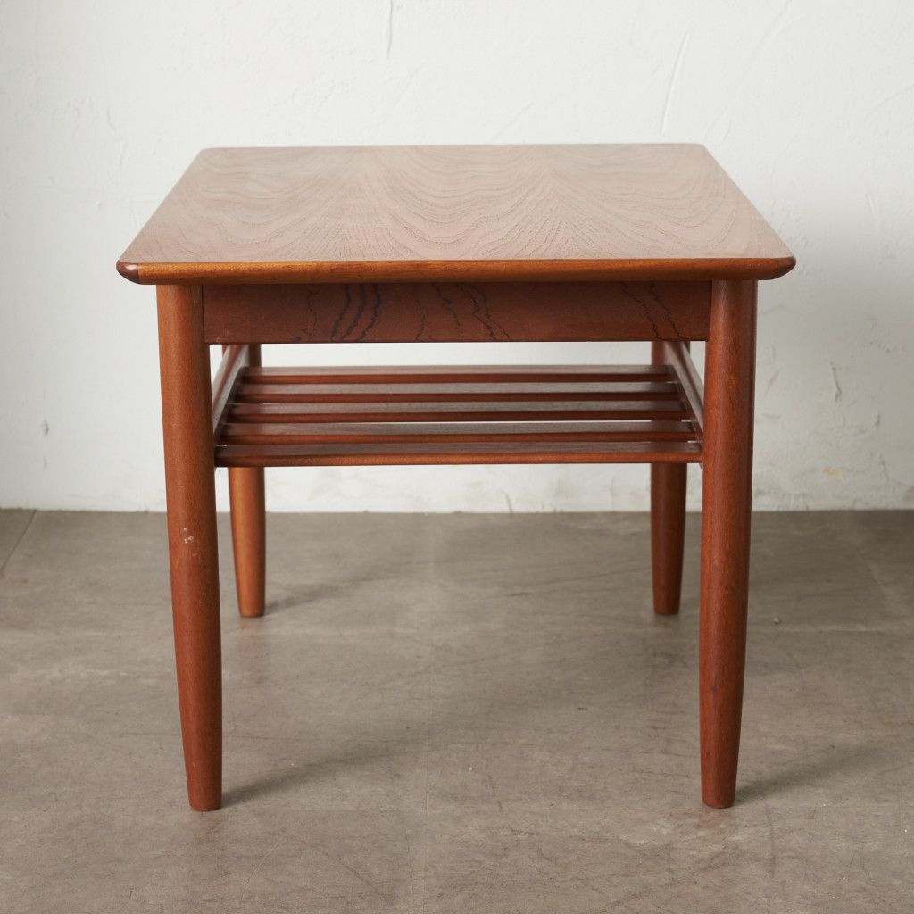 IB Kofod Larsen ヴィンテージ ランプテーブル (3553)