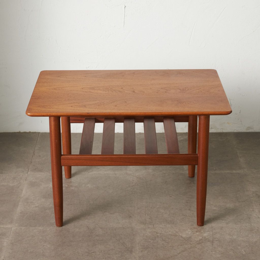 IB Kofod Larsen ヴィンテージ ランプテーブル (3553)