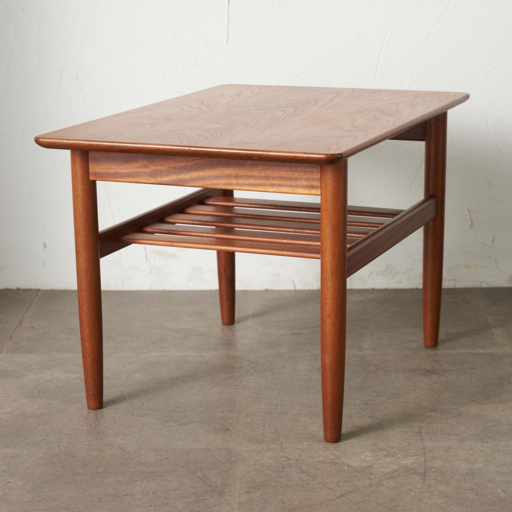 IB Kofod Larsen ヴィンテージ ランプテーブル (3553)