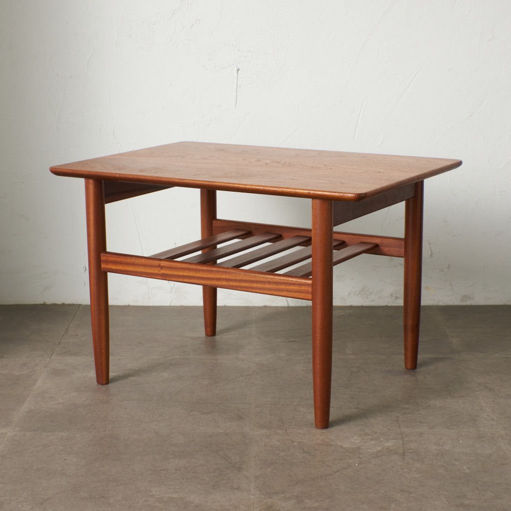 IB Kofod Larsen ヴィンテージ ランプテーブル (3553)