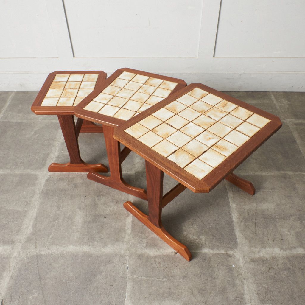 タイルトップ ネストテーブル (3585D)