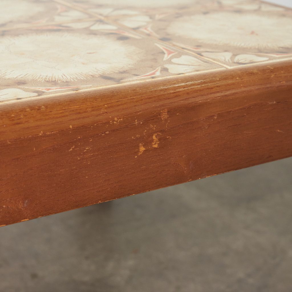 タイルトップ コーヒーテーブル