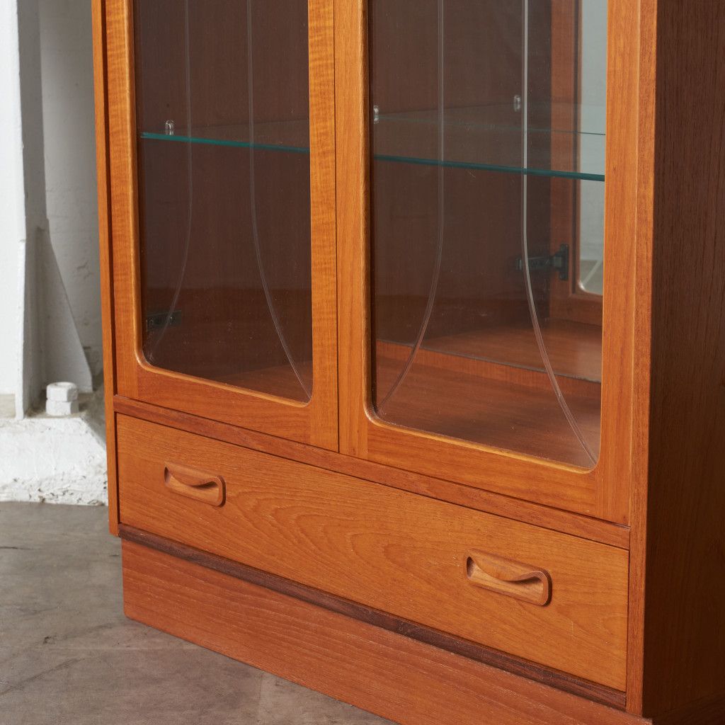 Fresco ガラスブックケース