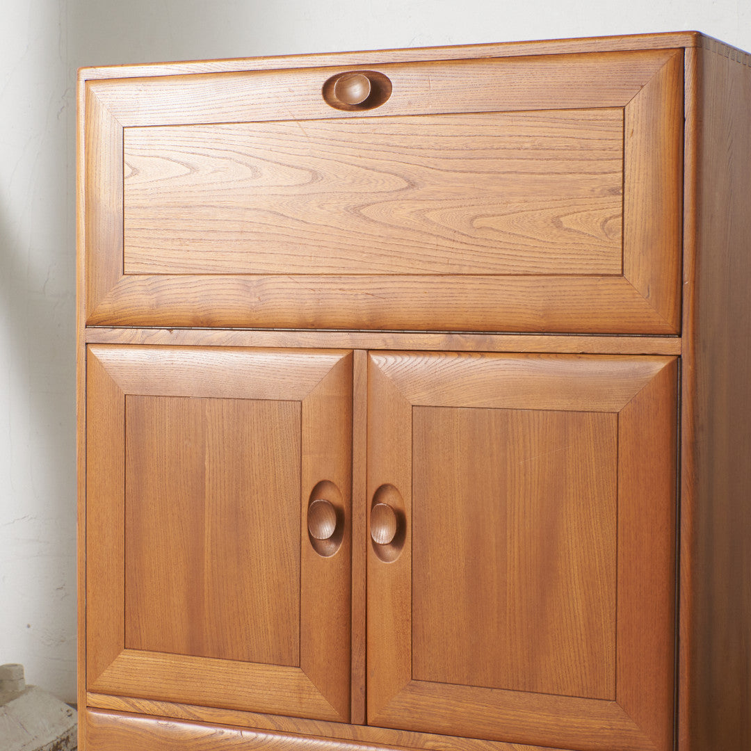 ウィンザー サービングキャビネット 469