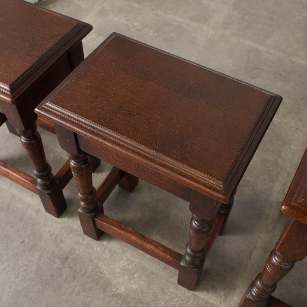 英国クラシック オーク材 ネストテーブル