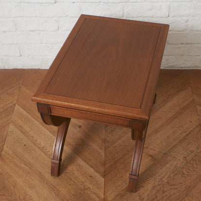 TRIUNE サイドテーブル