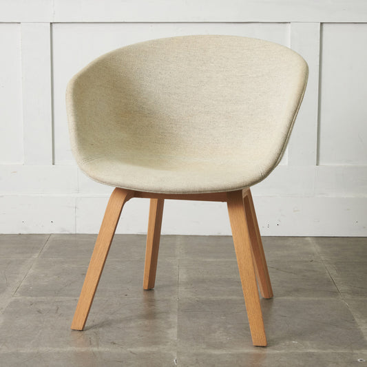 ABOUT A CHAIR アバウト ア チェア