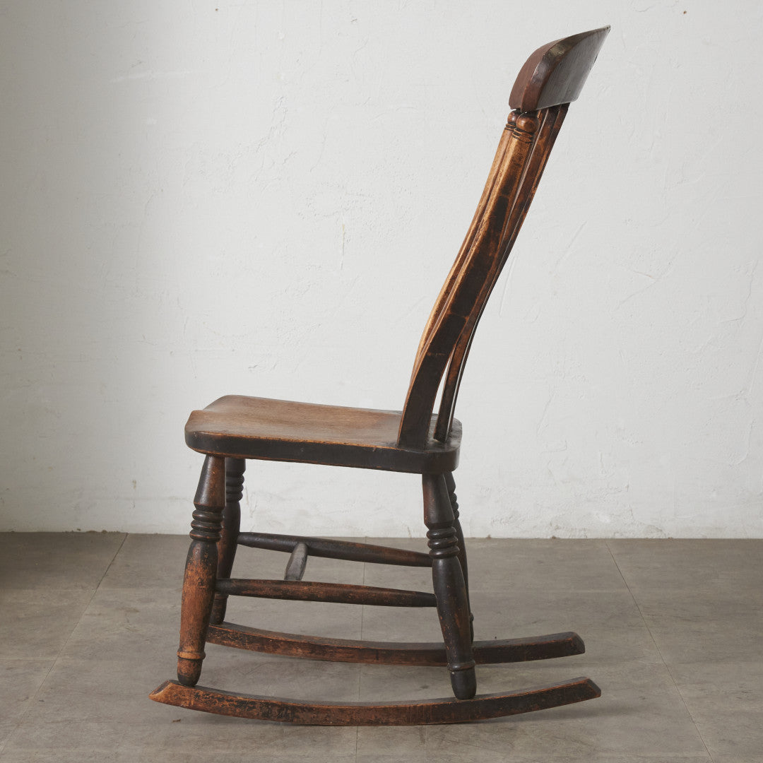 ロッキングチェア 椅子 チェア レトロ アンティーク アンティーク調 マホガニー無垢材 ロッキングチェア 装飾彫刻