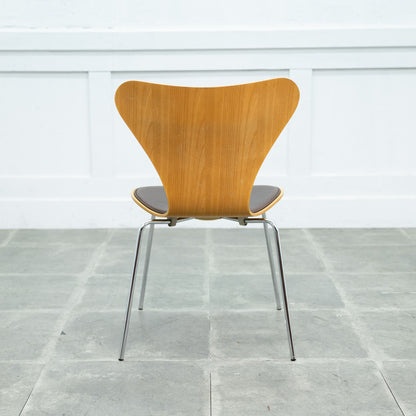 セブンチェア / フロントパディング