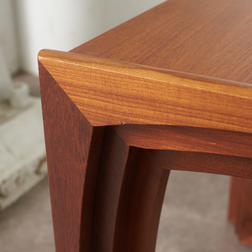 Quadrille ヴィンテージ ネストテーブル