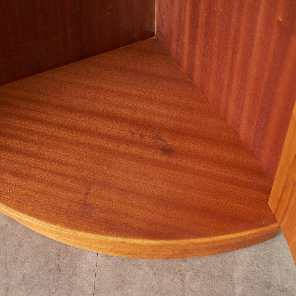 Fresco コーナーキャビネット