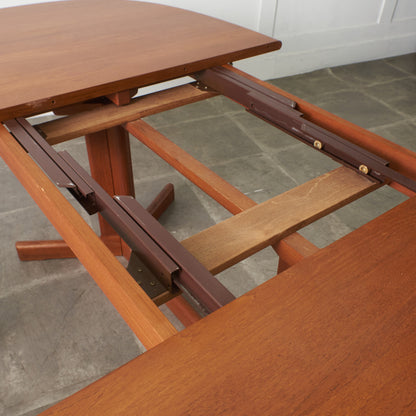 デンマーク エクステンション オーバルダイニングテーブル