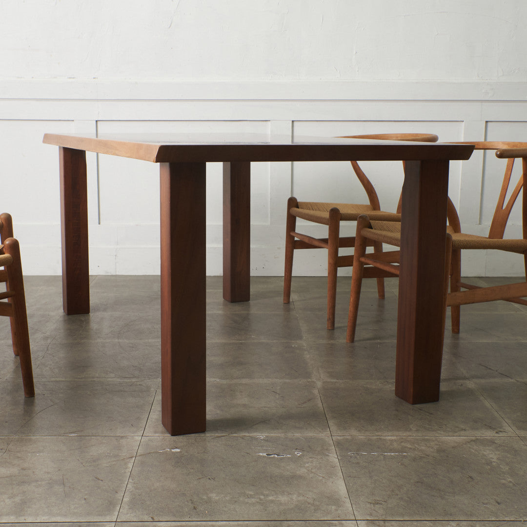 ウォールナット無垢材 ブックマッチ天板 ダイニングテーブル