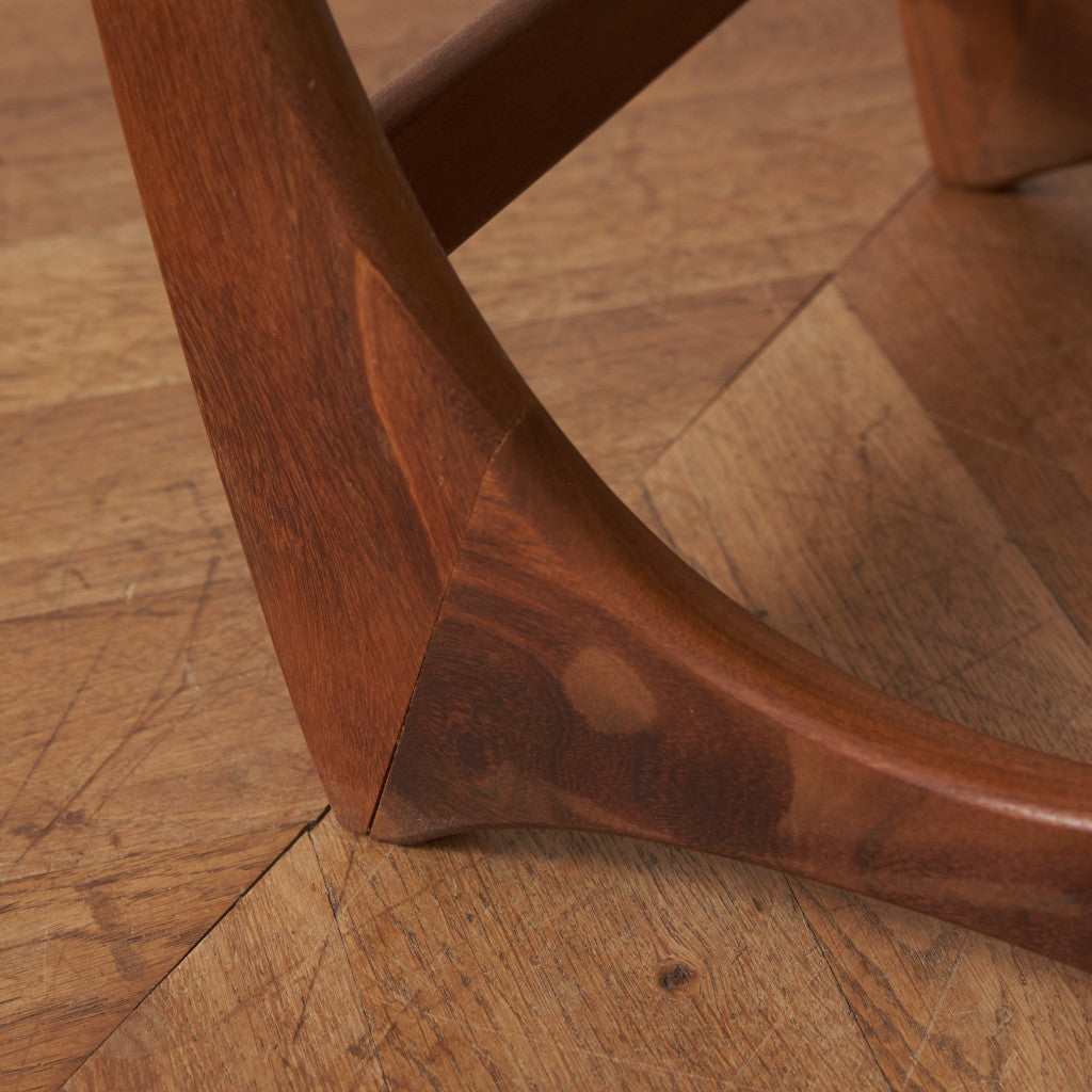 Astro ネストテーブル