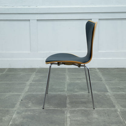 セブンチェア / フロントパディング