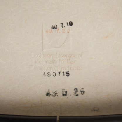 サイドシェルチェア スタッキングベース