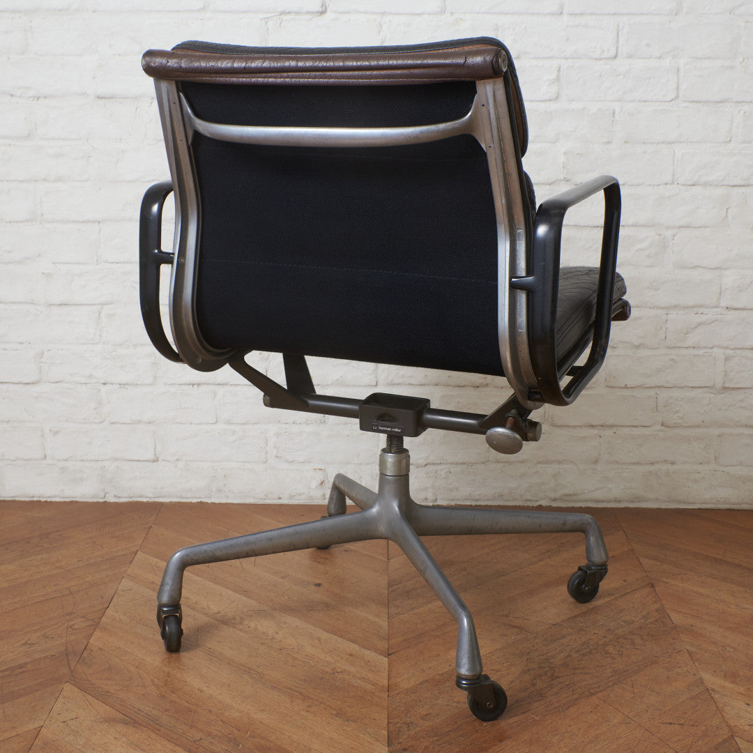 イームズ ソフトパッド マネジメントチェア