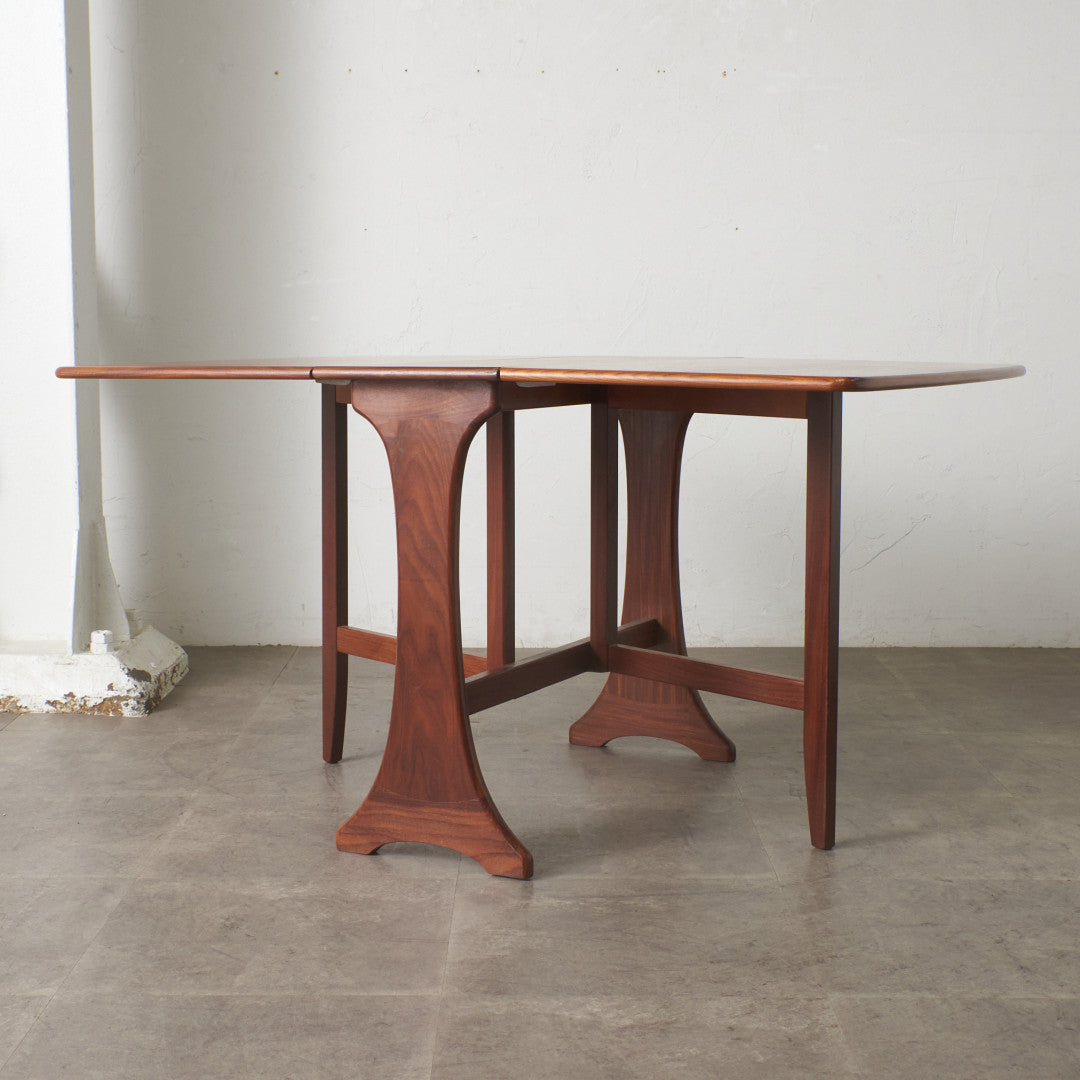 Fresco ドロップリーフゲートレッグテーブル – rocca rocca