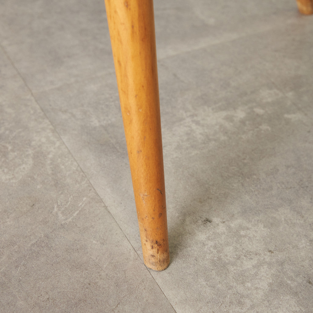 フープバックチェア