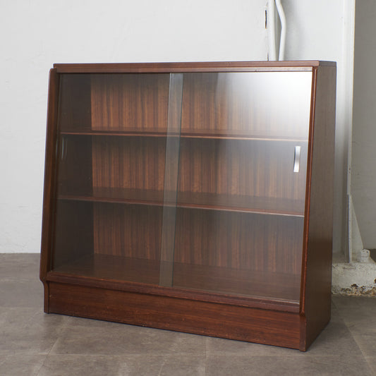 Brandon ガラスキャビネット