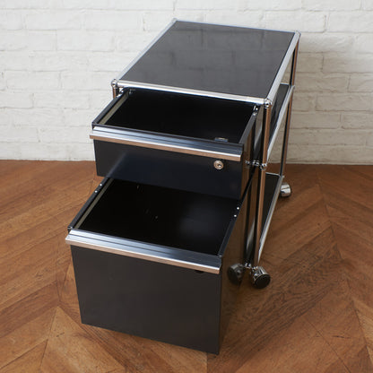 キャスターワゴン