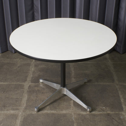 イームズ コントラクトベース ラウンドテーブル