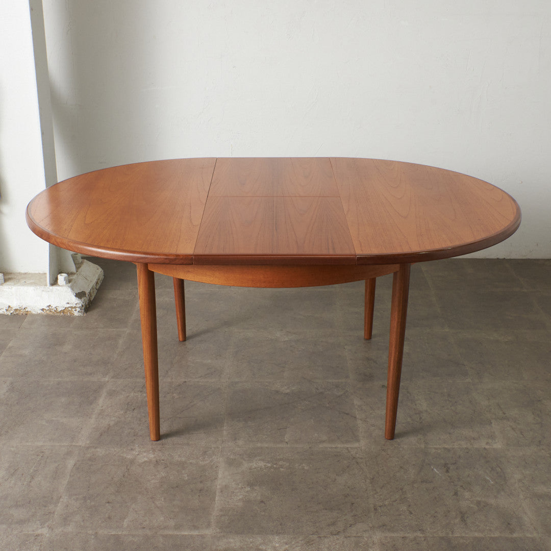 エクステンション ラウンドダイニングテーブル