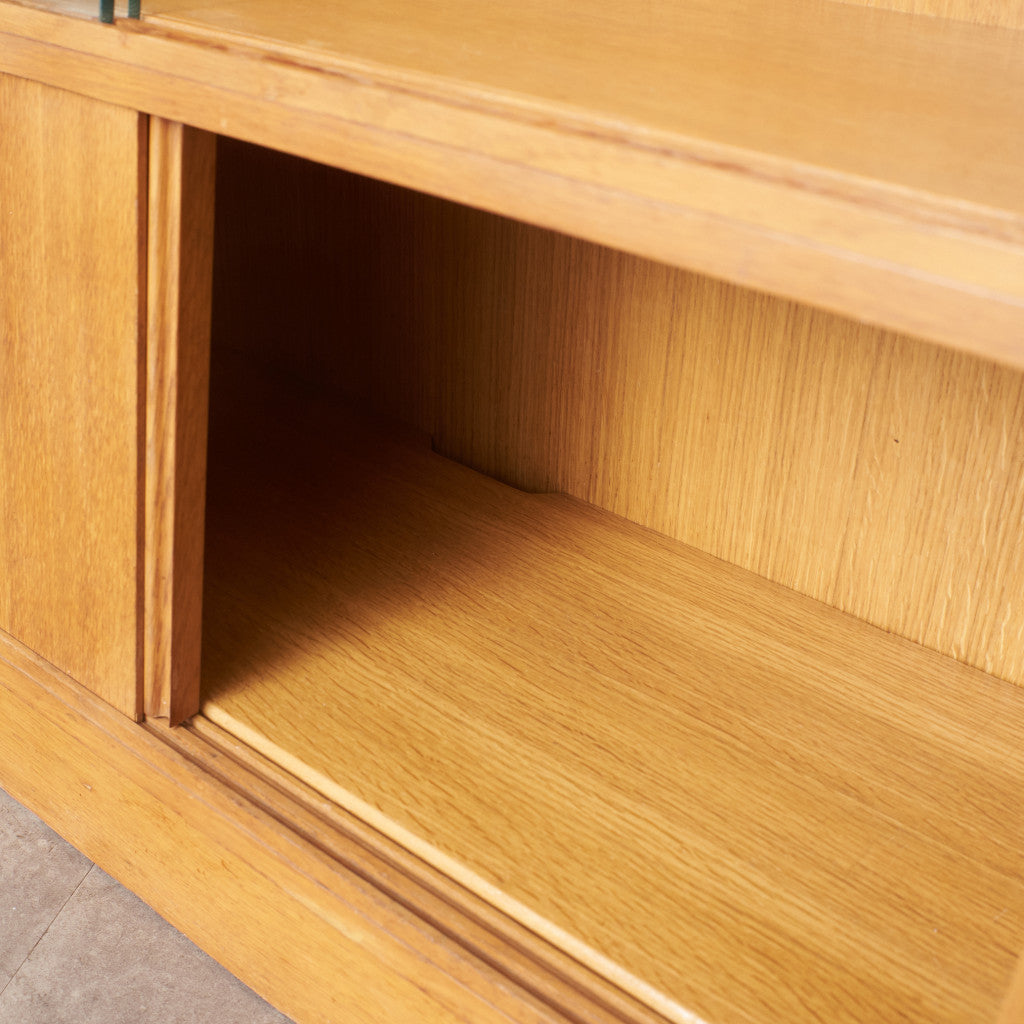 Brandon ガラスキャビネット