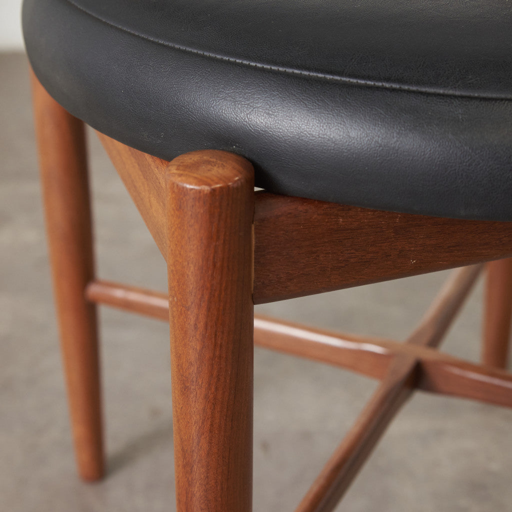 サーキュラーチェア