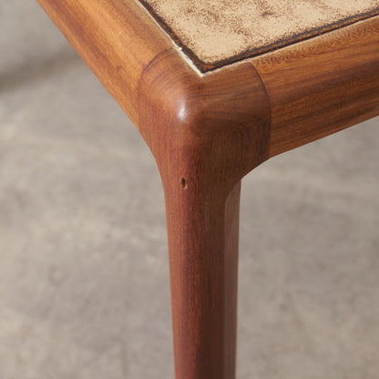 タイルトップ コーヒーテーブル