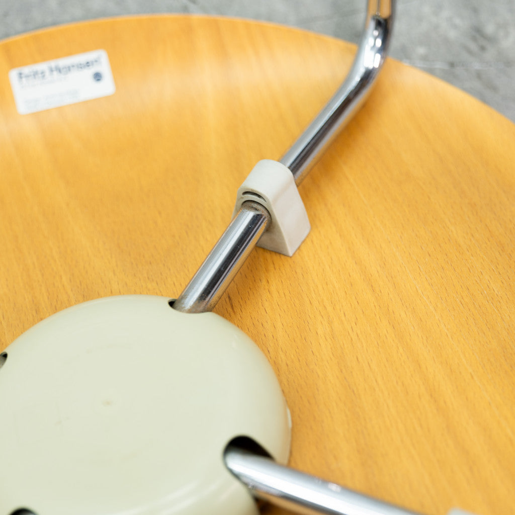 セブンチェア / フロントパディング