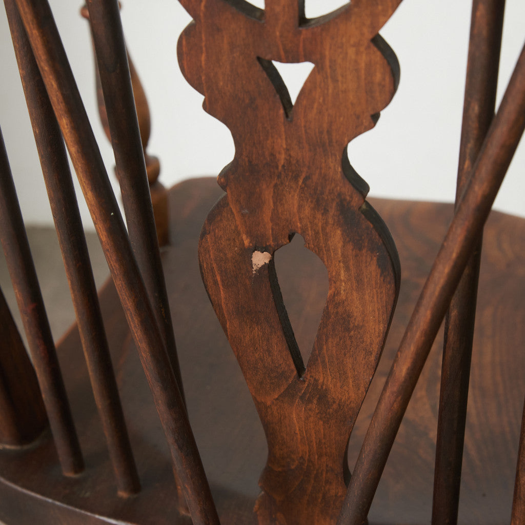 英国アンティーク ホイールバックウィンザーアームチェア｜rocca