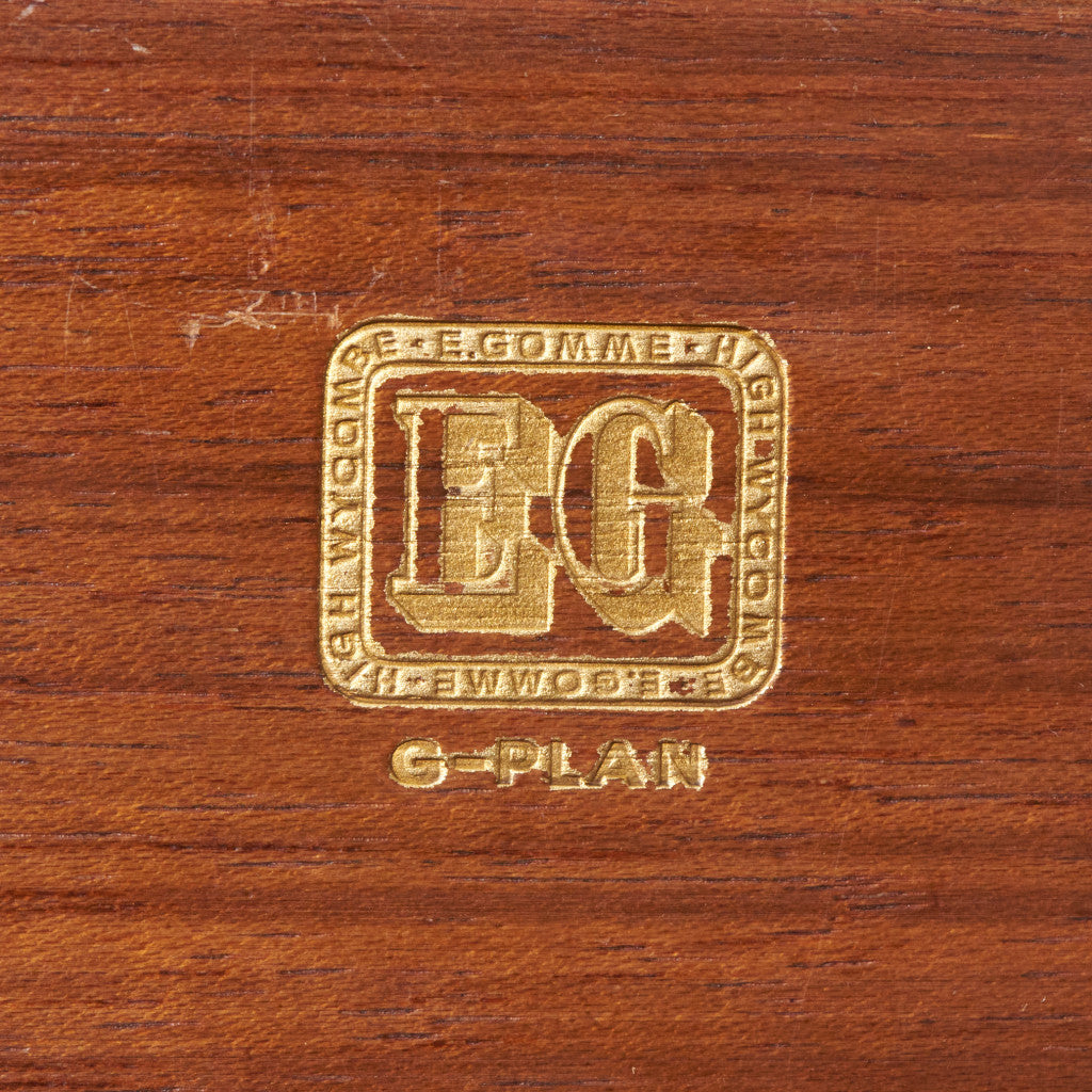 Brandon ガラスキャビネット