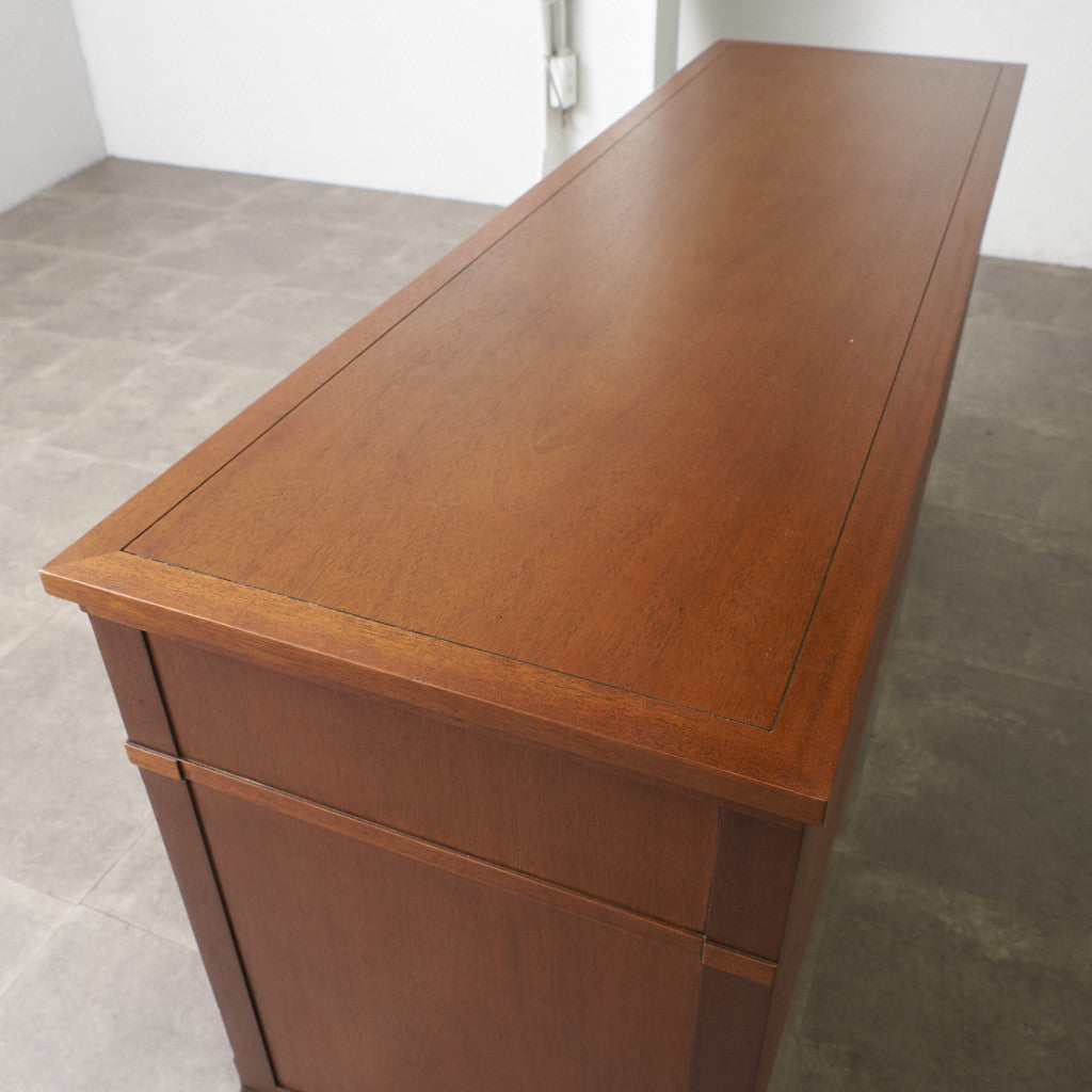 TRIUNE チェストボード