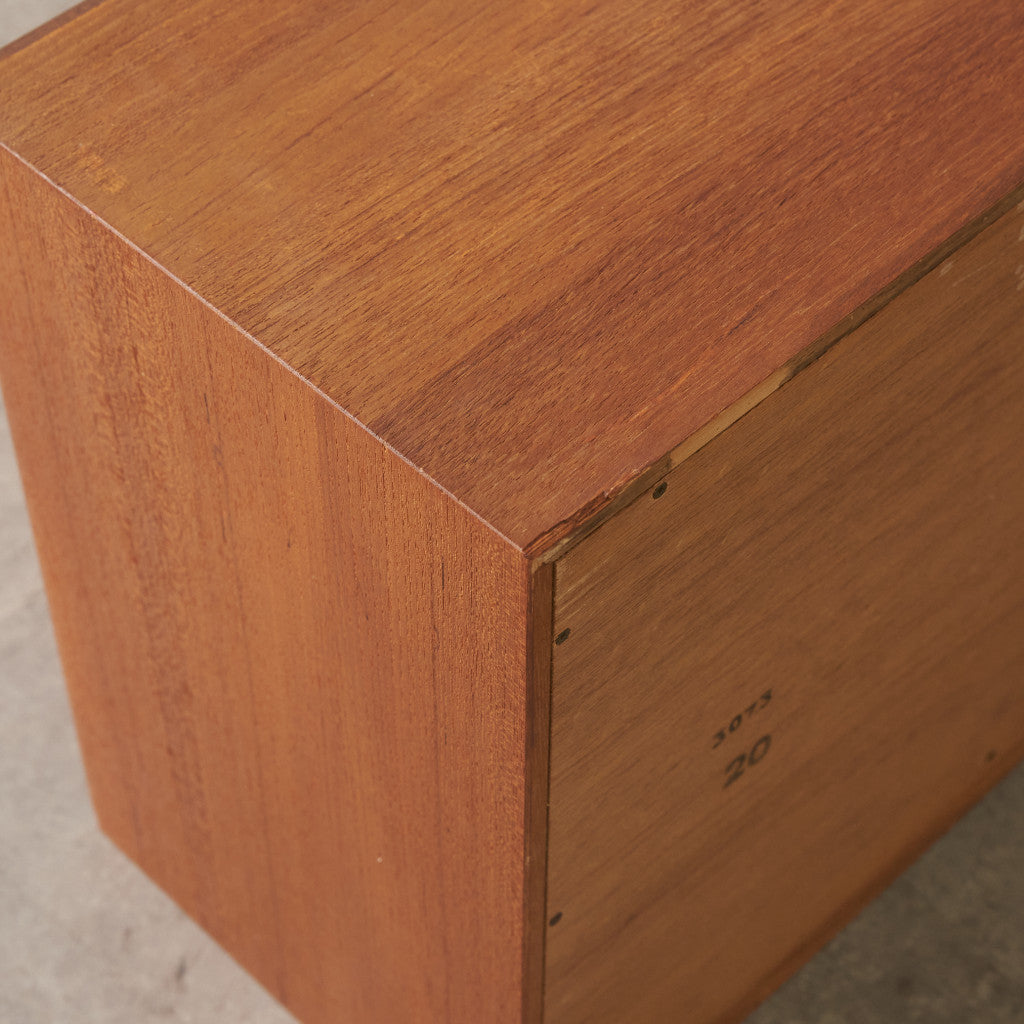 Form FIVE キャビネット