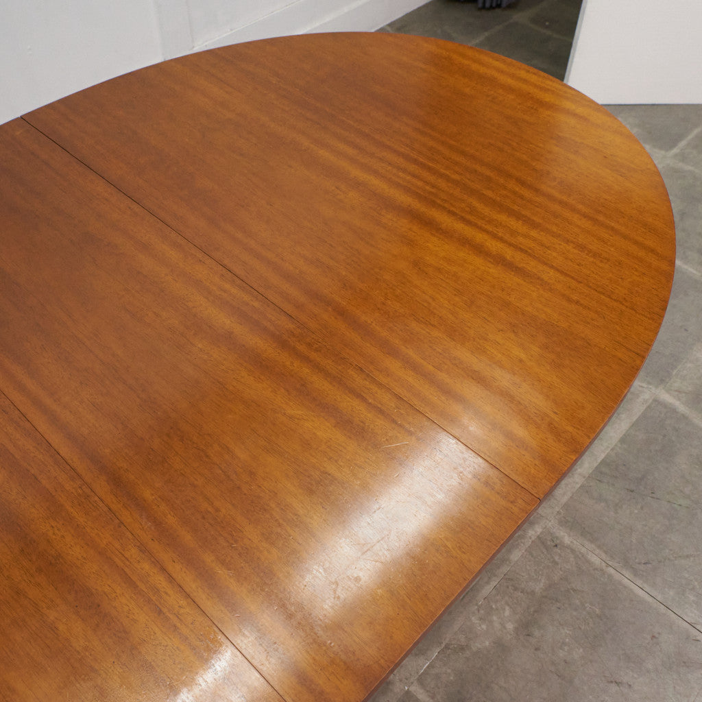 TRIUNE 伸長式 ダイニングテーブル