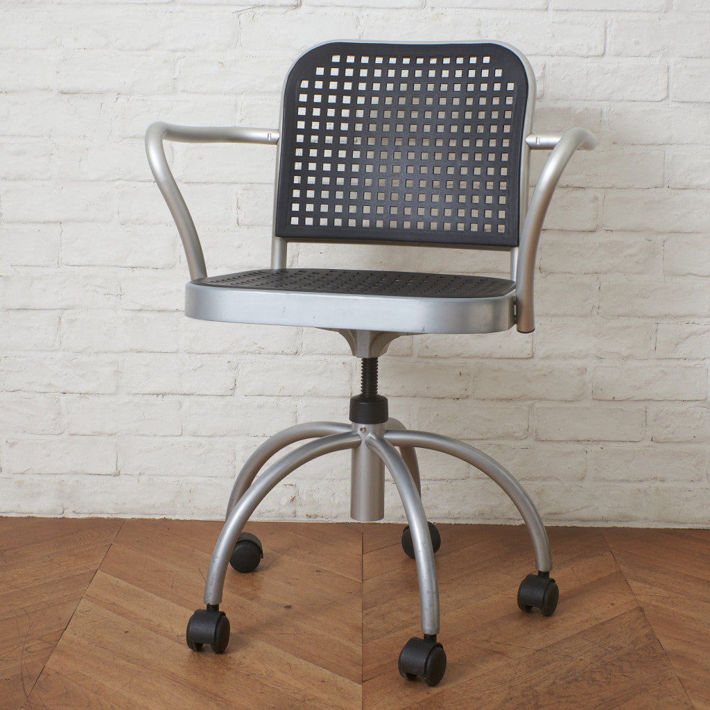 Silver スウィベルチェア