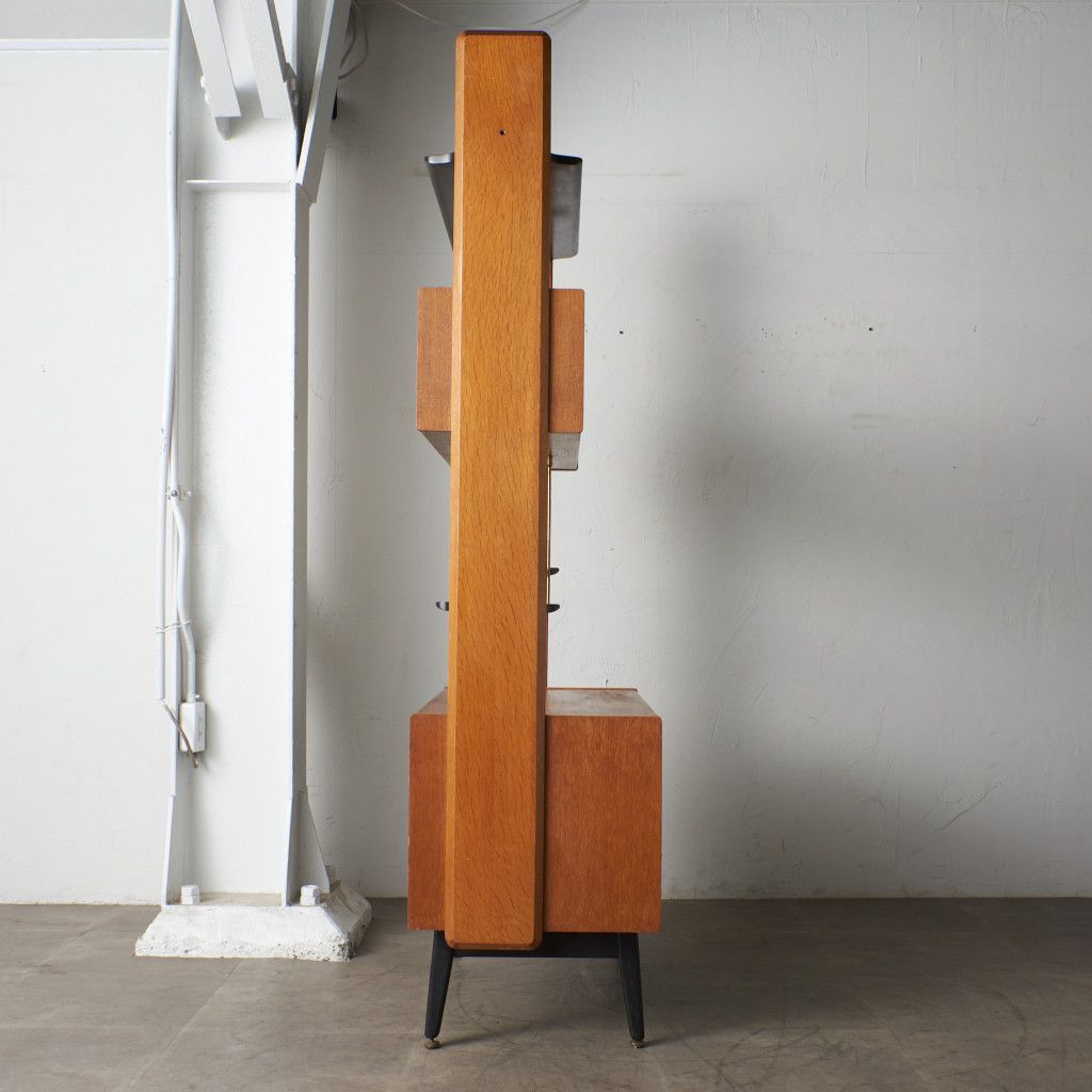 Brandon ルームディバイダー